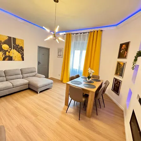 Casa Arianna Large 4br For 8 -terrace , Near Apartamento