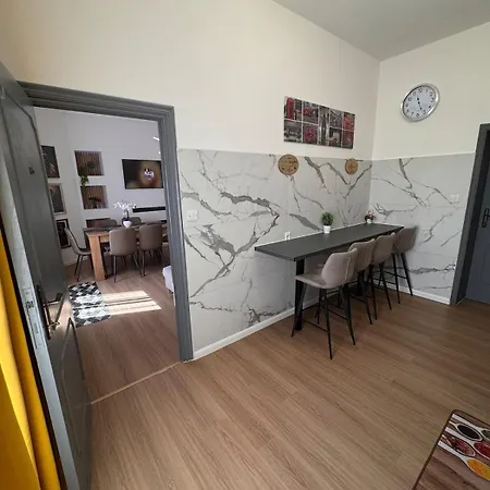 Apartamento Casa Arianna Large 4br For 8 -terrace , Near