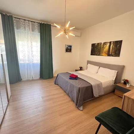 Casa Arianna Large 4br For 8 -terrace , Near Apartamento *