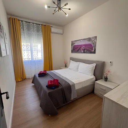 Casa Arianna Large 4br For 8 -terrace , Near * Valledoria (Sardinia)